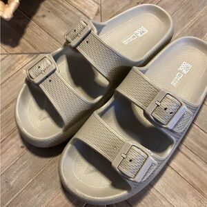 🌸32 Degrees Sandals